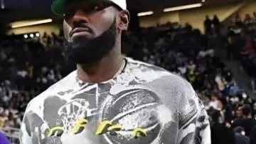LA Lakers Preseason Basketball Sweatshirt worn by LeBron James in Los Angeles Lakers vs Phoenix Suns Full Game Highlights - October 3, 2025 | NBA Preseason