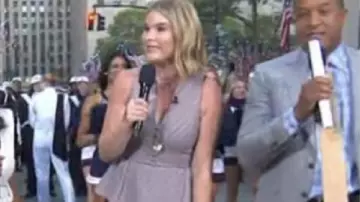 The Today Show 2025 Jenna Bush Hager Top de pata de gallo (Jenna Bush Hager) en Today