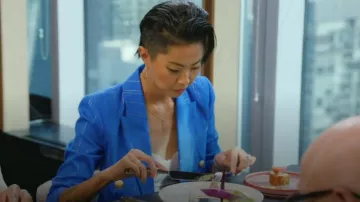 Blazer cruzado L'agence Kenzie usado por Kristen Kish como se ve en Top Chef (S22E09)