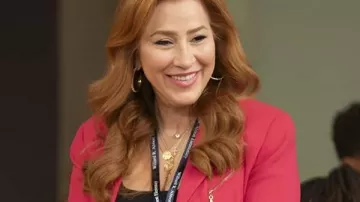 Lisa Ann Walter Abbott Elementary S05 Pink Blazer worn by Melissa Schemmenti (Lisa Ann Walter) in Abbott Elementary (S05)