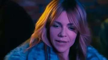 Kaitlin Olson High Potential S02 Leopard Fur Jacket worn by Morgan Gillory (Kaitlin Olson) as seen in High Potential (S02E03)