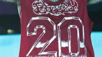 Red Sleeveless T-Shirt worn by Chris Brown in Breezy Bowl XX Tour