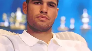 The Australian Open 2026 Media Launch Colorblock Polo Shirt worn by Carlos Alcaraz in How did Carlos Alcaraz do this?! ????