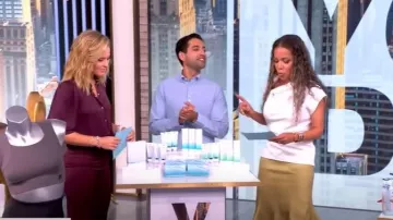 Rosie Assoulin Wave Asymmetric Cotton-Twill Maxi Skirt worn by Sunny Hostin as seen in The View on  October 8, 2025