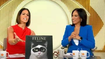 Blazer ajusté sans revers Zara porté par Michelle Miller comme on le voit dans CBS Mornings le 5 octobre 2025