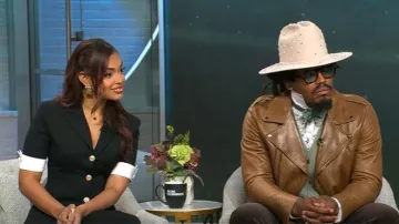 Miss Circle Aleena Short Sleeve Business Casual Blazer porté par Ashley Nicole Moss tel qu’on le voit dans CBS Mornings le 6 octobre 2025