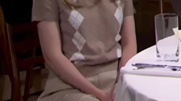 Saturday Night Live S51 Sarah Sherman Pulle Beige Argyle