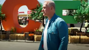 Isaia Green Wool and Cashmere Overshirt usada por Mel Owens como se ve en The Golden Bachelor (S02E03)