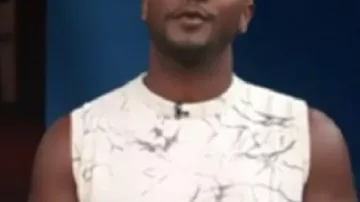 Access Hollywood 2025 Scott Evans Gilet pull imprimé marbré