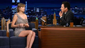 The Tonight Show Starring Jimmy Taylor Swift Vestido de Taylor Swift en The Tonight Show Starring Jimmy Fallon