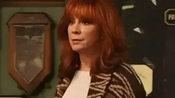 The Voice S28 Reba McEntire Cárdigan estampado usado por Reba McEntire como se ve en The Voice