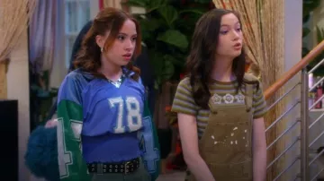 Akira Mexico Ruched Jersey worn by Jade Castillo (Carmen Sánchez) as seen in Electric Bloom (S01E08)
