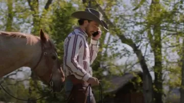Camisa occidental Wrangler de manga larga a rayas retro con broche usada por Nathan Pryce (Spencer Lord) como se ve en Heartland (S19E02)