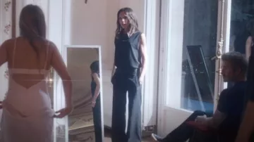 Victoria Beckham Side Panel Trouser In Black worn by Victoria Beckham as seen in Victoria Beckham (S01E02)
