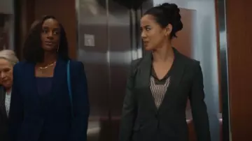 Theory Etiennette Wool Blazer worn by Sarah Franklin (Leah Lewis) as seen in Matlock (S02E01)