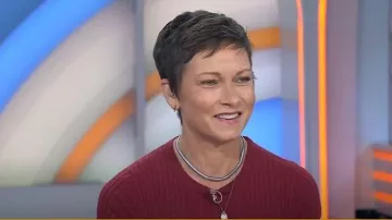 J. Crew New Ribbed Featherweight Cashmere T-shirt worn by Stephanie Gosk as seen in Today on October 10, 2025