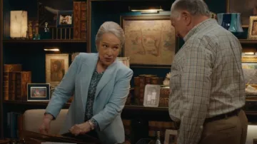 Anne Klein Notched Collar Single Button Blazer worn by Madeline 'Matty' Matlock (Kathy Bates) as seen in Matlock (S02E01)