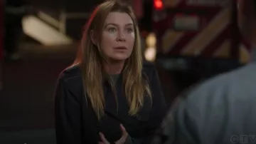 Burberry Kensington Double-Breasted Trench Coat worn by Meredith Grey (Ellen Pompeo) as seen in Grey's Anatomy (S22E01)