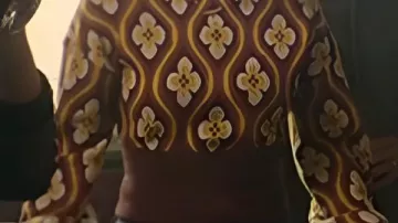 Brown Floral Knitted Croped Sweater worn by Mary "Sugar" Jones (Joanna Higson) in Brassic