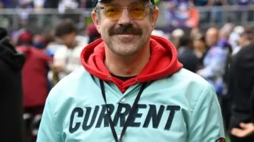 Jason Sudeikis Veste en satin CURRENT