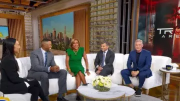 Robe midi à taille ajustée Zara portée par Robin Roberts comme on le voit dans Good Morning America le 10 octobre 2025