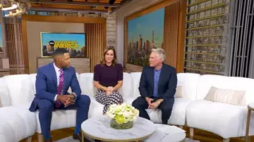 Frame Ruched Sleeve Recycled Cashmere Blend Sweater worn by Rebecca Jarvis as seen in Good Morning America on October 10, 2025