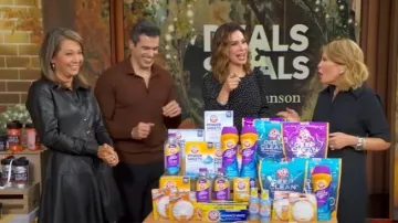 Akris Short Sleeve Shirt Dress in Cotton Denim Black worn by Tory Johnson as seen in Good Morning America on  October 13, 2025