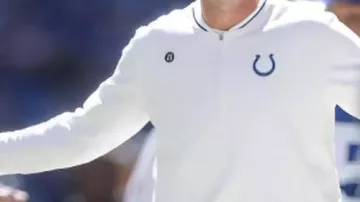 White Sweatshirt worn by Shane Steichen in Indianapolis Colts 2025