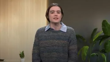 Suéter de cuello redondo de lana de cordero Nuur usado por Jane Wickline como se ve en Saturday Night Live (S51E02)