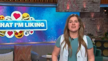 Gilet en tweed de coton Juliana en chiffon et en os porté par Kelly Clarkson tel que vu dans le spectacle Kelly Clarkson le 10 octobre 2025