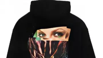 La vie d’une showgirl Sweat à capuche porté par Taylor Swift dans La vie d’une showgirl