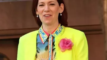 Carrie Preston Elsbeth S3 Neon Green Jacket (Carrie Preston) in Elsbeth (S03E02)