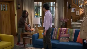 Vans Sk8 Hi Pig Suede Chaussures portées par Grover (Hank Greenspan) comme on le voit dans The Neighborhood (S08E01)