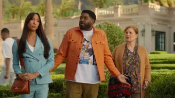 Surchemise matelassée Wax London Lomond portée par Howard (Ron Funches) comme on le voit dans Loot (S03E01)