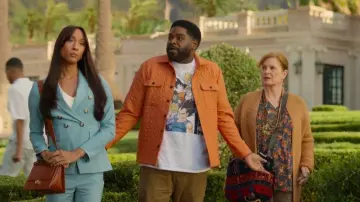 Polene Numéro Sept Bag worn by Sofia (Mj Rodriguez) as seen in Loot(S03E01)