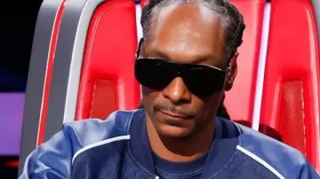 Chándal Snoop Dogg S28 de The Voice en azul usado por Snoop Dogg en The Voice