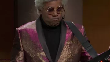 SNL 2025 Kenan Thompson Blazer metálico usado por Kenan Thompson como se ve en Saturday Night Live