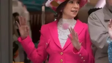 Elsbeth S03 Carrie Preston Striped Pants worn by Elsbeth Tascioni (Carrie Preston) as seen in Elsbeth (S03E01)