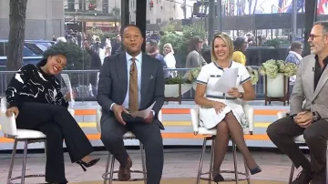 Ted Baker Ruthii Floral Crop Sweater worn by Sheinelle Jones as seen in Today on October 15, 2025