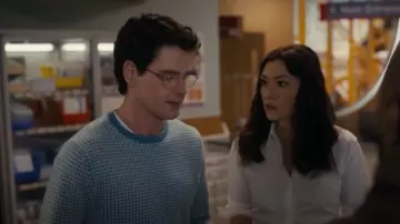 Pull vichy en cachemire J Crew porté par le Dr Stephens Croft / Dr Adam Croft (Peter Mark Kendall) comme on le voit dans Watson (S02E01)