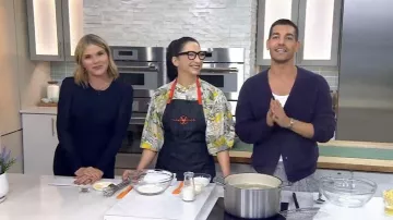 Chufy Nora Cotton-Silk Blouse worn by Gesine Bullock-Prado as seen in Today on October 15, 2025