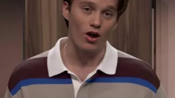 SNL Rugby Polo Sweater porté par (Tommy Brennan) comme on le voit dans Saturday Night Live (S50)