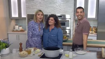 Isabel Marant Telima Paisley Vestido de seda Midi-Dress usado por Jenna Bush Hager como se ve en Today with Jenna & Friends el 16 de octubre de 2025