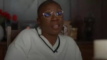 Simone I. Smith Grands cerceaux Miss Thang portés par Henrietta Wilson (Aisha Hinds) comme on le voit dans 9-1-1 (S09E02)