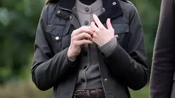 Chaqueta militar usada por Catherine, duquesa de Cambridge en Kate Middleton revela sus luchas después del tratamiento contra el cáncer