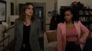 Brooks Brothers The Essentials Double-Breasted Peak Lapel Jacket worn by Olivia Benson (Mariska Hargitay) as seen in Law & Order: Special Victims Unit (S27E04)