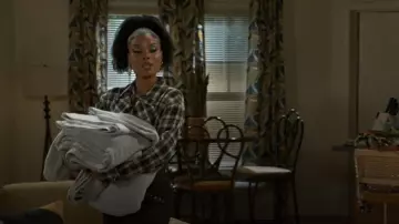 Akira Miss Perfect Plaid Button Down worn by Eva Thomas (Ambyr Michelle) as seen in Beyond the Gates (S01E139)