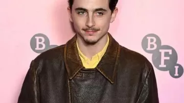 Brown Jacket of Bob Dylan (Timothée Chalamet) in A Complete Unknown