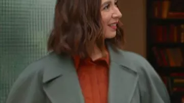 Loot S3 Maya Rudolph Green Puff Shoulder Coat