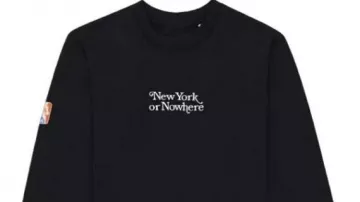 Sudadera con el lema de New York or Nowhere x Knicks usada por Jessica Alba en New York or Nowhere X Mets ???? #mets #newyorkmets #newyork #nyon